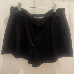 New with Tags! Alice + Olivia silky black high-waisted pleated shorts | Size 10
